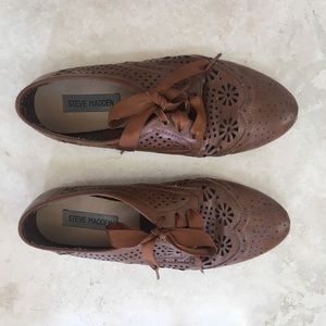 Steve Madden flat Oxford style